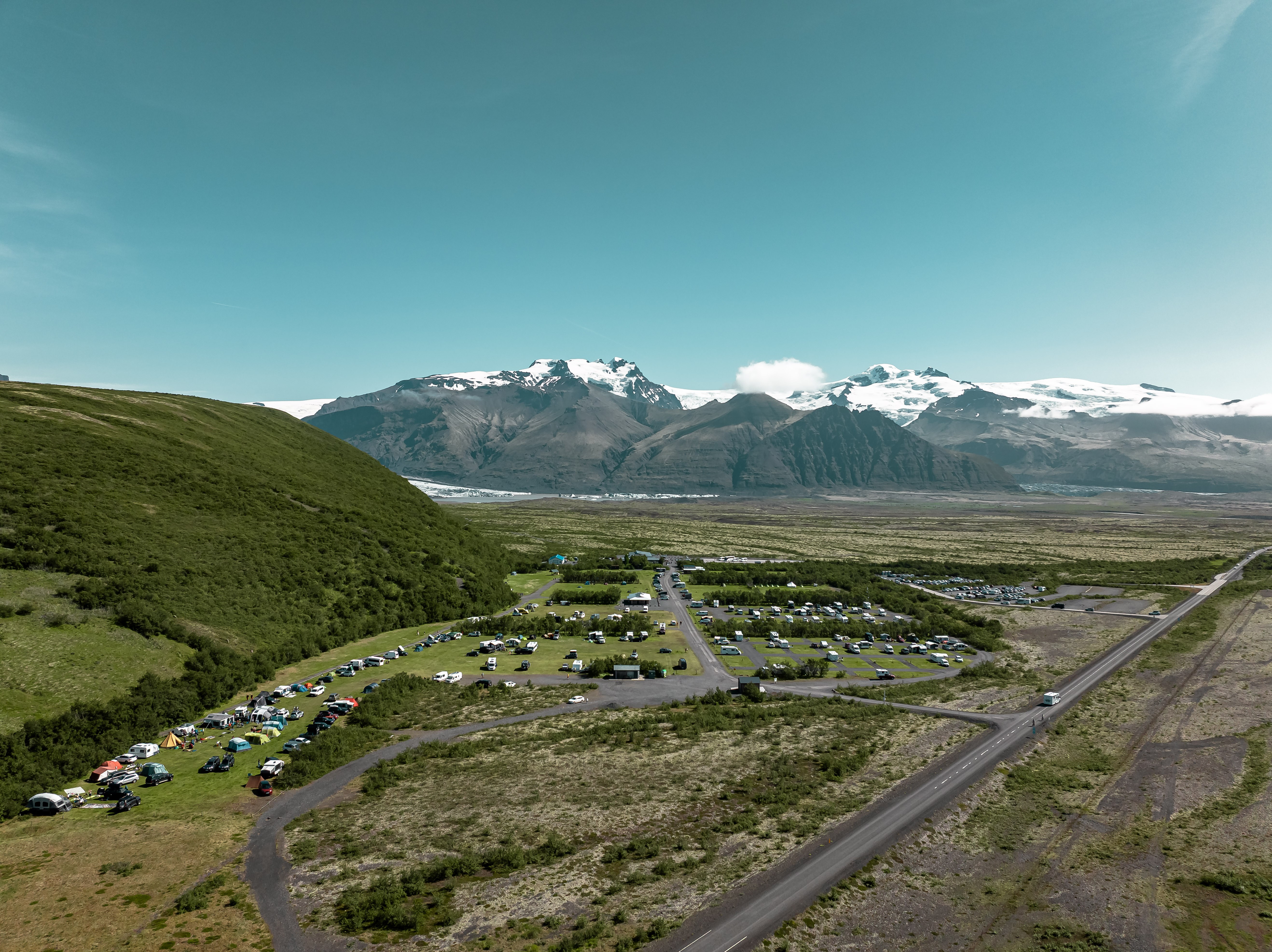 Skaftafell national park campsite by Vatnajökull glacier